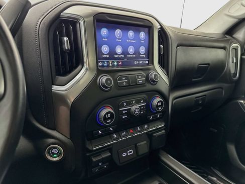 Used 2022 Chevrolet Silverado 1500 LT Trail Boss w/ Convenience Package II AWD/4WD image 17