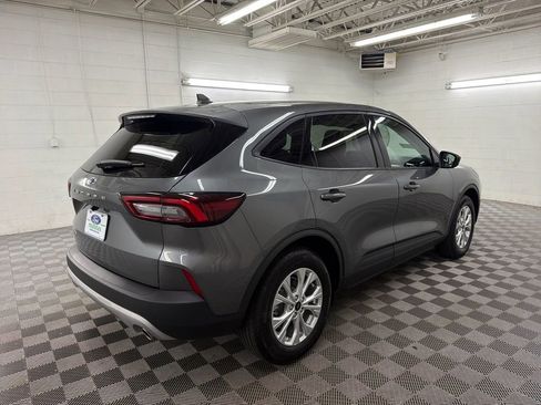 Used 2025 Ford Escape Active FWD image 3