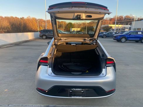 Used 2024 Toyota Prius XLE image 16