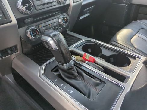 Used 2018 Ford F150 Platinum AWD/4WD image 30