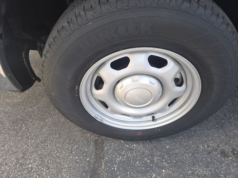 Used 2014 Ford F150 XL w/ Equipment Group 101A Mid RWD image 29