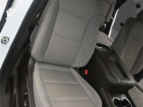 Used 2021 GMC Yukon SLE image 17