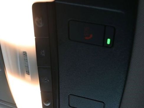 Used 2023 Nissan Rogue SV image 19