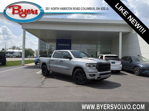 Used 2023 RAM 1500 Laramie AWD/4WD image 1