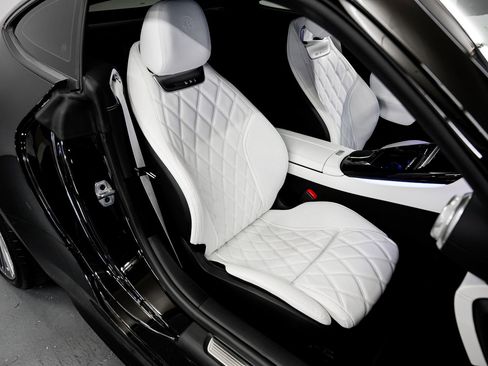 Used 2025 Mercedes-Benz AMG GT 55 image 23