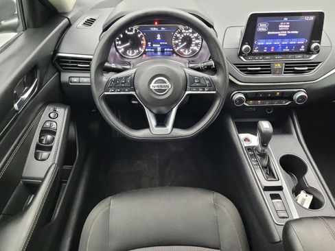 Used 2020 Nissan Altima 2.5 S AWD/4WD image 22