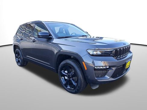 New 2025 Jeep Grand Cherokee Limited image 8