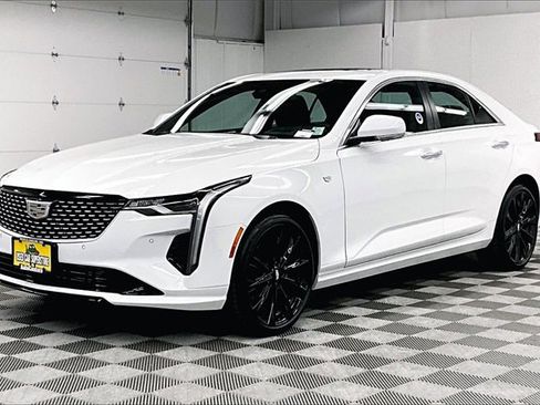 Used 2025 Cadillac CT4 Premium Luxury image 12