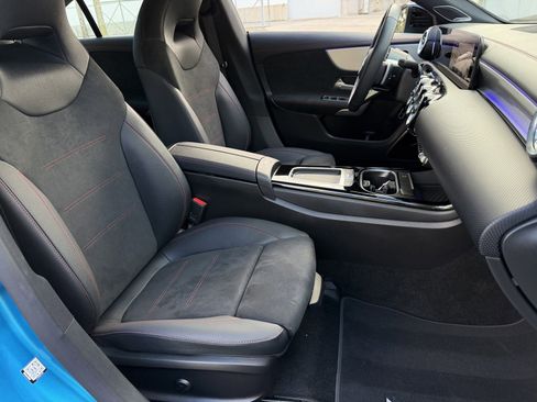 Certified 2025 Mercedes-Benz CLA 250 4MATIC image 18