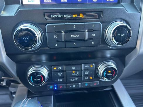 Used 2020 Ford F150 Platinum w/ Equipment Group 701A Luxury AWD/4WD image 41