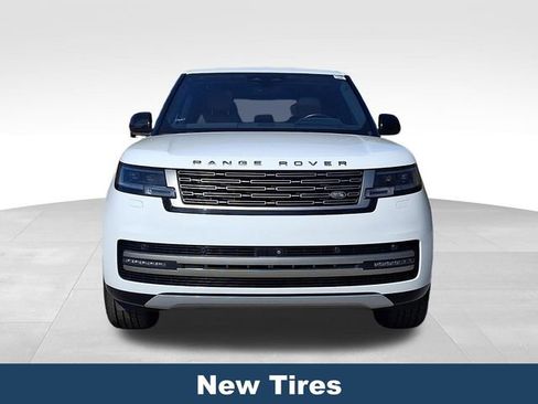 Used 2023 Land Rover Range Rover Long Wheelbase SE image 3