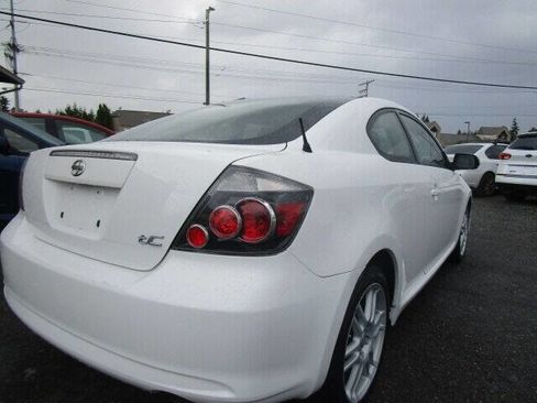 Used 2010 Scion tC image 32