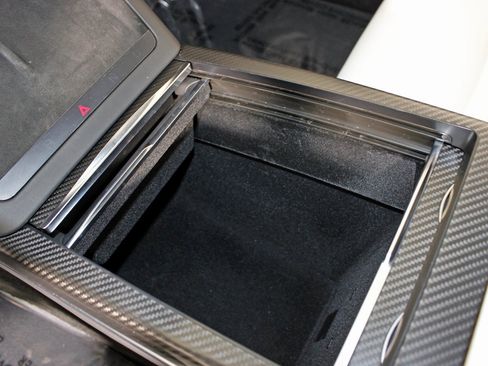 Used 2022 Tesla Model S Plaid image 30