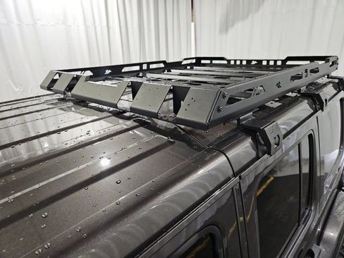 Used 2021 Jeep Wrangler Unlimited Sahara image 11