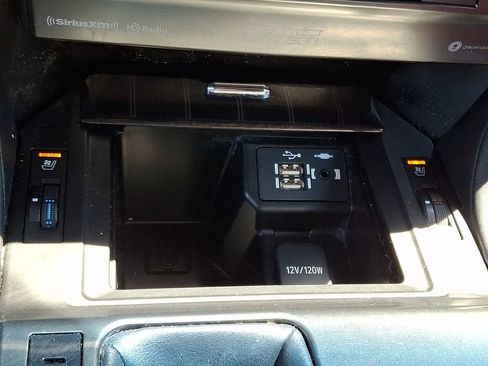 Used 2023 Lexus GX 460 Premium w/ Accessory Package AWD/4WD image 27