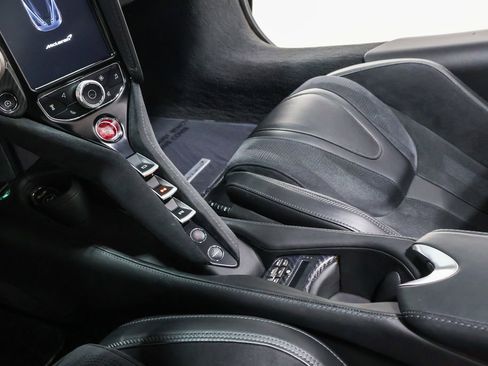 Used 2018 McLaren 720S image 36