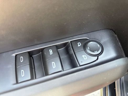 New 2026 GMC Canyon Elevation w/ Convenience Package image 19