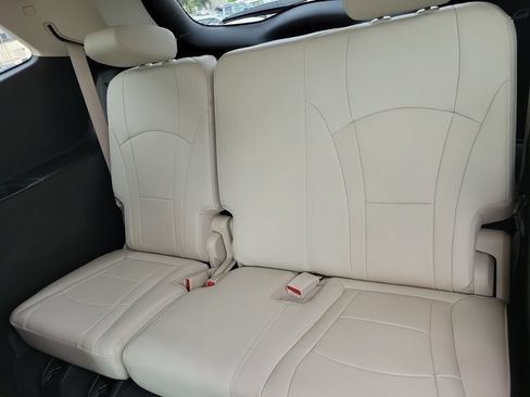 Used 2023 Buick Enclave Essence w/ LPO, Floor Liner Package FWD image 11