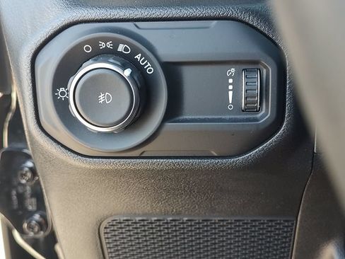 Used 2023 Jeep Wrangler Unlimited Sport AWD/4WD image 24