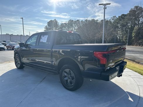 Used 2024 Ford F150 Lightning Lariat image 8
