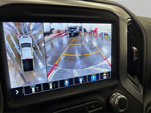 Used 2022 GMC Sierra 3500 SLT w/ SLT Preferred Package AWD/4WD image 44