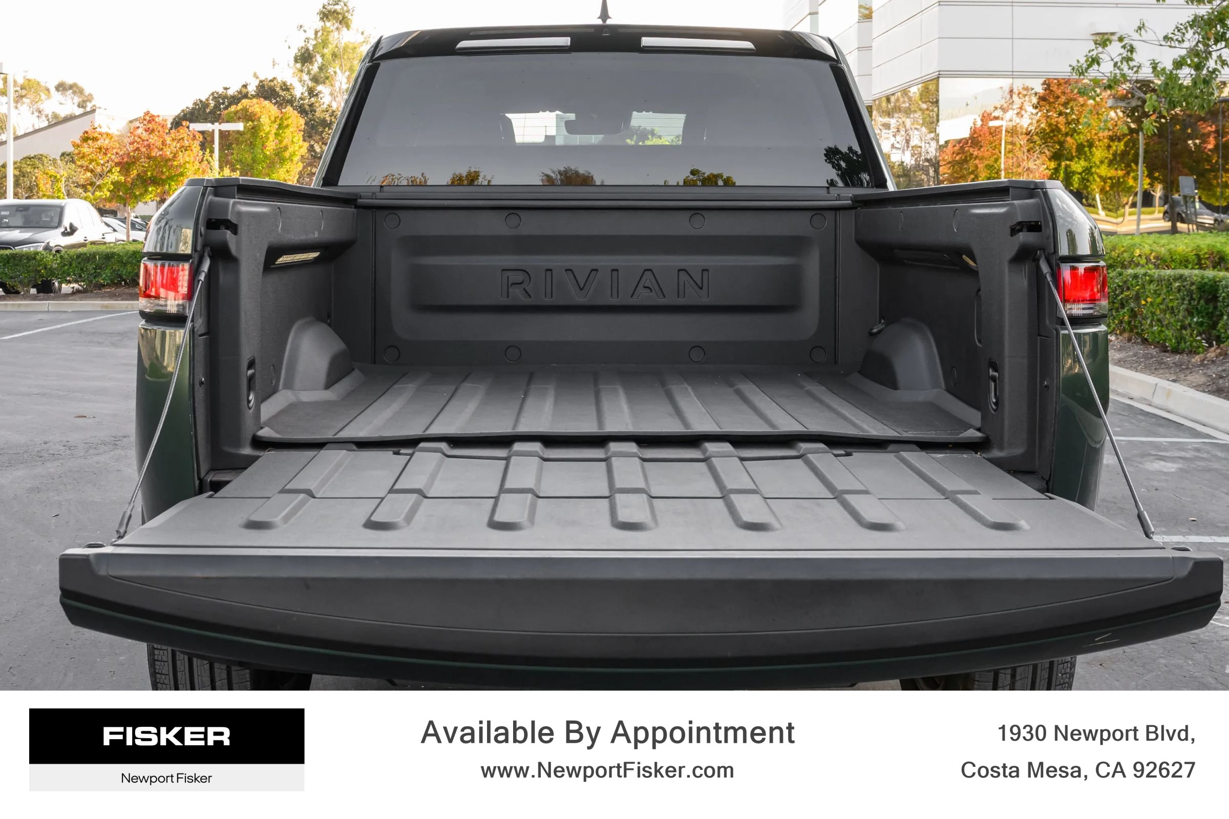Used 2023 Rivian R1T AWD Adventure Dual image 24