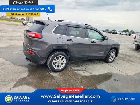 Used 2017 Jeep Cherokee Latitude w/ Safety/Convenience Group FWD image 4