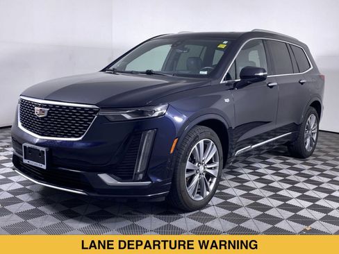 Certified 2022 Cadillac XT6 Premium Luxury w/ Technology Package AWD/4WD image 17