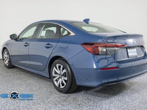 Used 2025 Honda Civic LX image 5