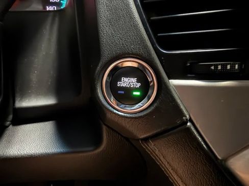 Used 2020 GMC Yukon Denali w/ Denali Premium Package AWD/4WD image 43