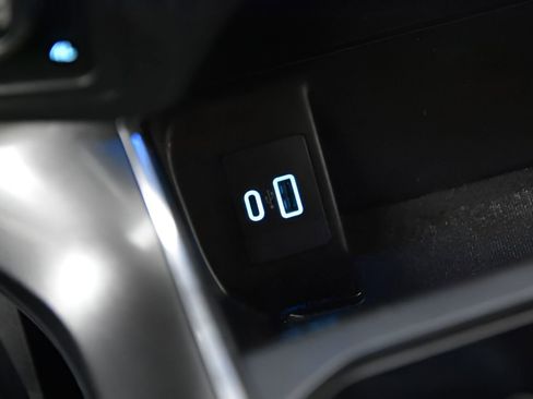 Used 2022 Ford F150 XLT w/ Equipment Group 302A High AWD/4WD image 28
