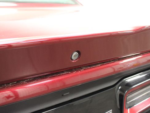 Used 2021 Dodge Challenger GT w/ Plus Package image 11