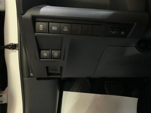 New 2026 Toyota Sienna Limited image 34