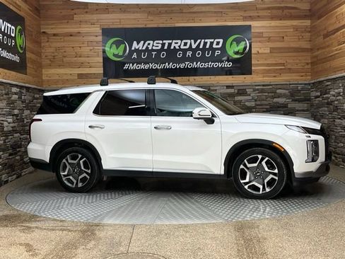 Used 2023 Hyundai Palisade SEL w/ Premium Package AWD/4WD image 16