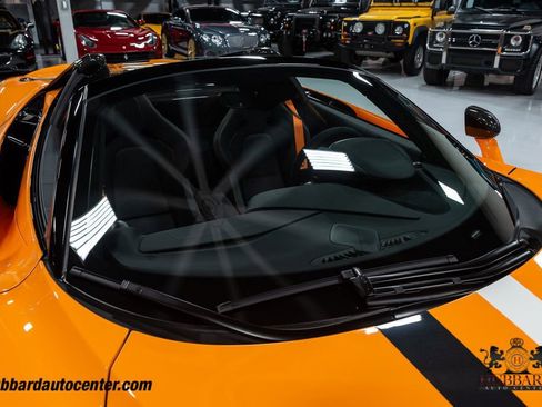 Used 2024 McLaren 750S Spider image 35