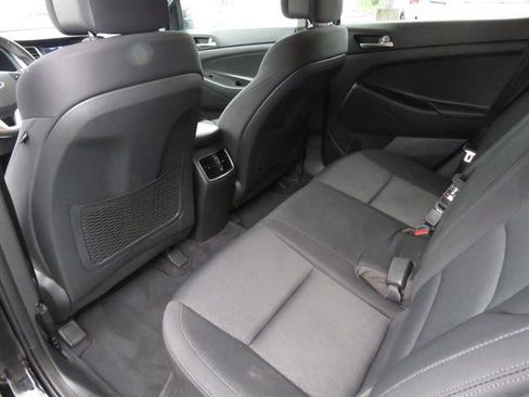 Used 2018 Hyundai Tucson Sport image 19