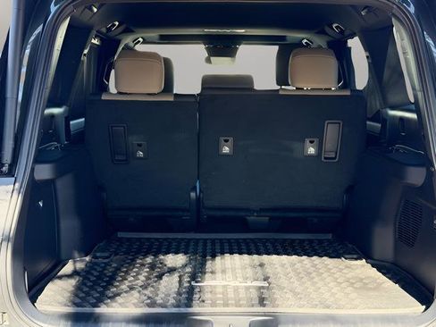 Used 2024 Lexus GX 550 image 25