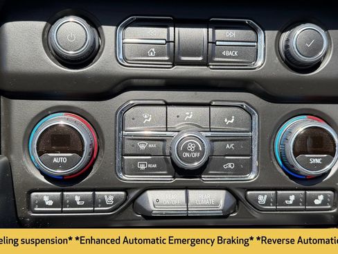 Used 2023 Chevrolet Suburban Premier w/ Premium Package AWD/4WD image 11