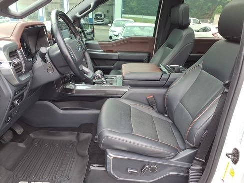 Used 2023 Ford F150 Lariat w/ Equipment Group 502A High AWD/4WD image 4
