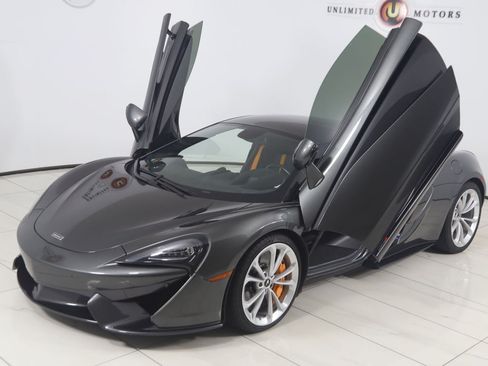Used 2020 McLaren 570S Coupe RWD image 33