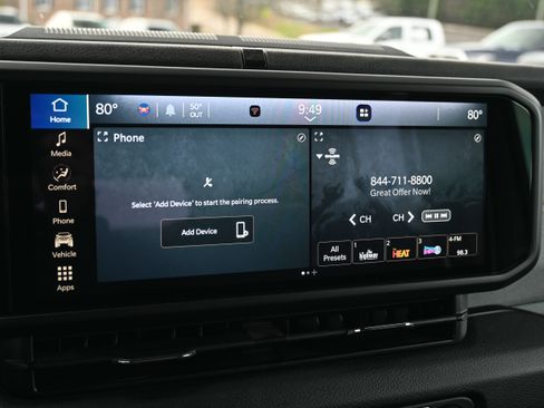 Used 2024 Jeep Wrangler Willys image 32