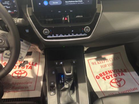 Certified 2026 Toyota Corolla Cross XLE w/ Convenience Package image 48