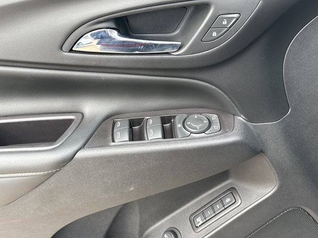 Used 2020 Chevrolet Equinox Premier FWD image 17