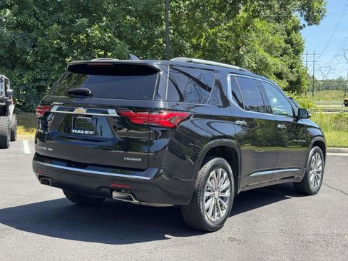 Used 2022 Chevrolet Traverse Premier AWD/4WD image 24