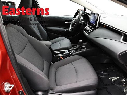 Used 2020 Toyota Corolla LE w/ LE Premium Package image 24