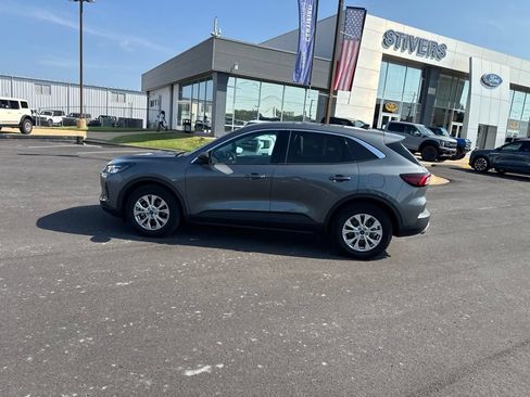 Used 2024 Ford Escape Active w/ Cold Weather Package FWD image 11