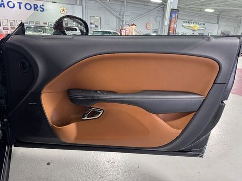 Used 2019 Dodge Challenger SRT Hellcat Redeye image 32