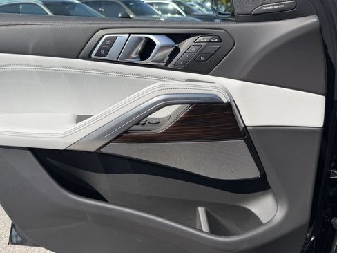 Used 2026 BMW X6 xDrive40i image 23