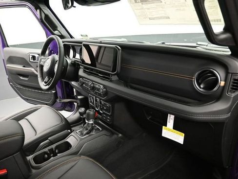 New 2026 Jeep Gladiator Sport AWD/4WD image 24