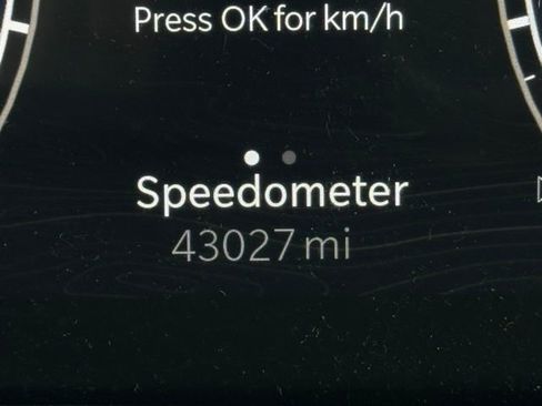 Certified 2022 Jeep Grand Cherokee L Laredo image 37